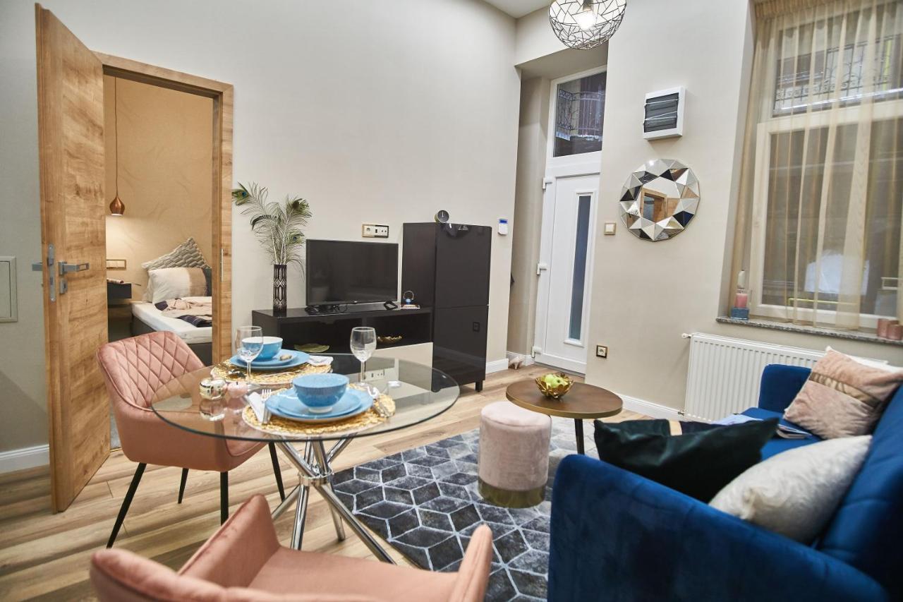 W18 Design Apartments - Budapest Downtown Bagian luar foto